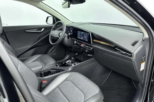 Kia Niro EV (2024) thumbnail 19