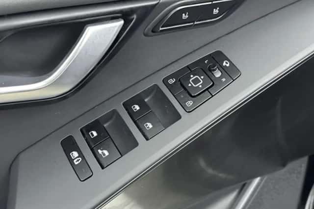 Kia Niro EV (2024) thumbnail 28