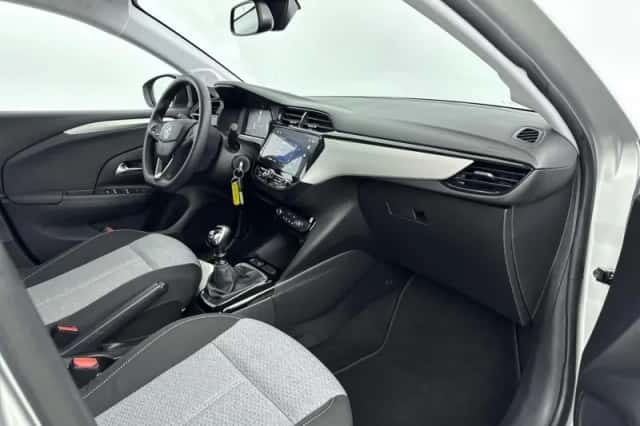 Opel Corsa (2024) thumbnail 18