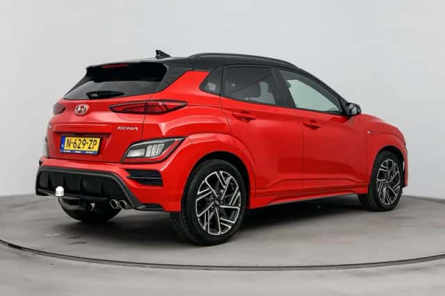 Hyundai Kona (2022) thumbnail 2