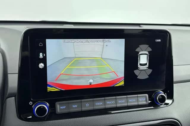 Hyundai Kona (2022) thumbnail 12