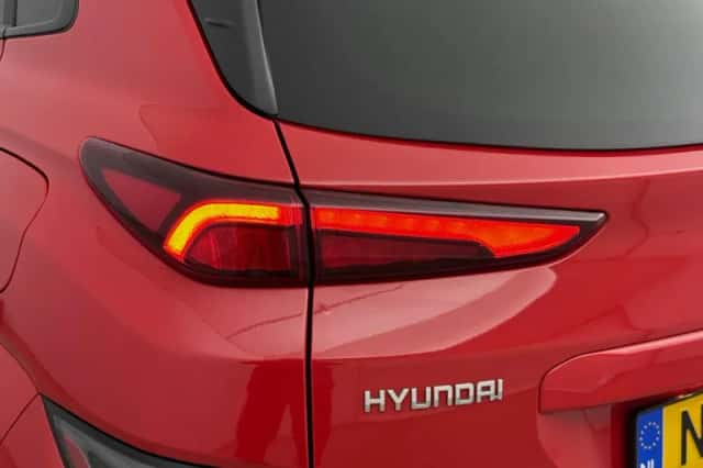 Hyundai Kona (2022) thumbnail 15
