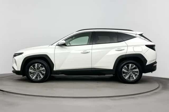 Hyundai Tucson (2022) thumbnail 3
