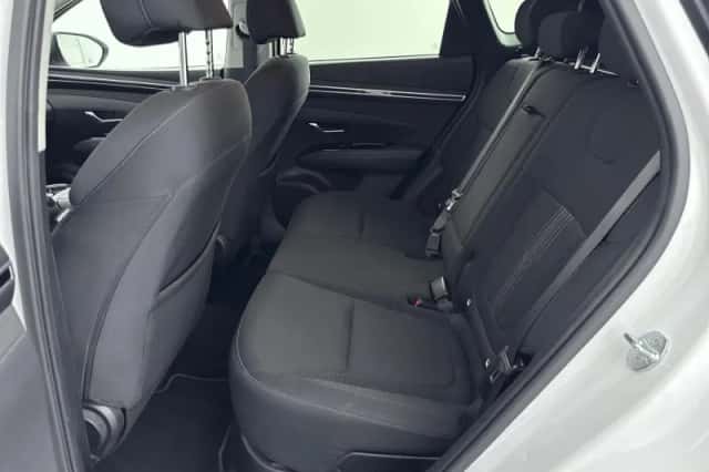 Hyundai Tucson (2022) thumbnail 24