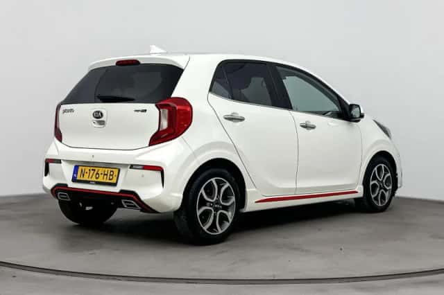 Kia Picanto (2021) thumbnail 2