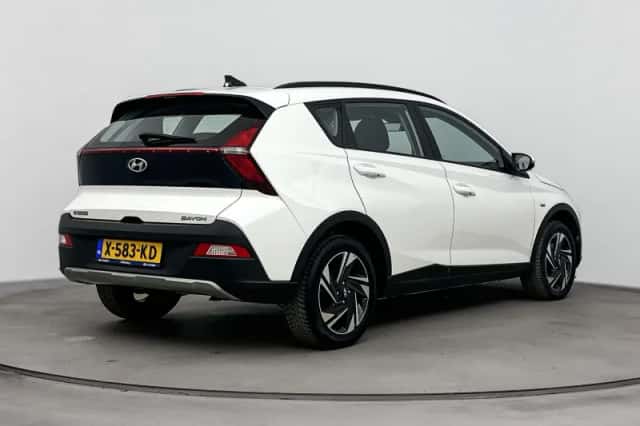 Hyundai Bayon (2024) thumbnail 2