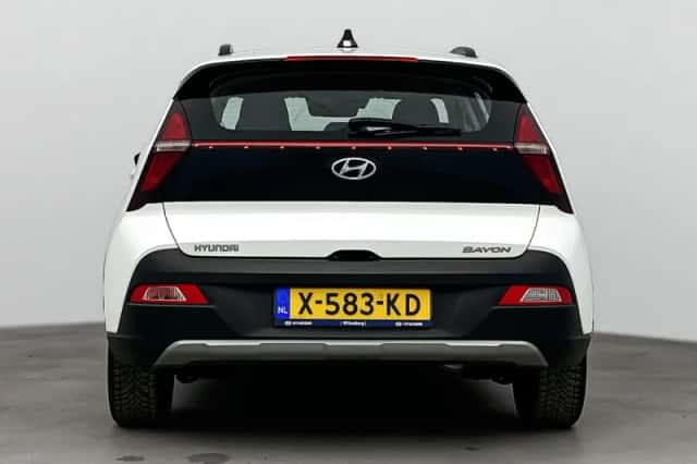 Hyundai Bayon (2024) thumbnail 5