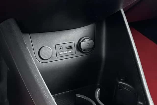 Kia Picanto (2014) thumbnail 16