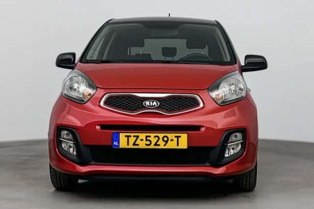 Kia Picanto (2014) thumbnail 5