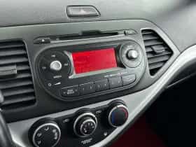 Kia Picanto (2014) thumbnail 9