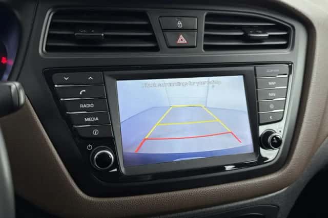 Hyundai i20 (2019) thumbnail 11