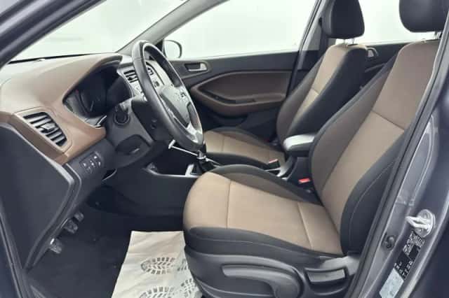 Hyundai i20 (2019) thumbnail 28