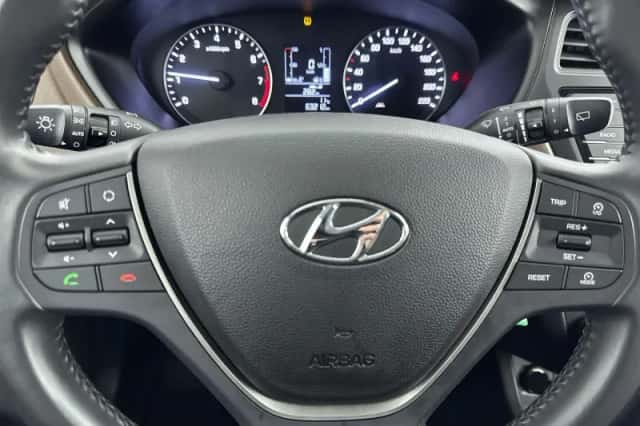 Hyundai i20 (2019) thumbnail 10