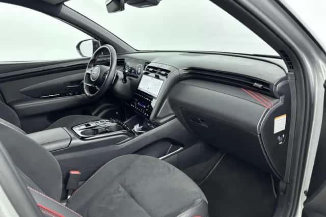 Hyundai Tucson (2024) thumbnail 16