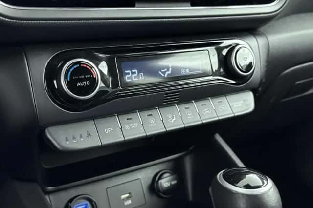 Hyundai Kona (2021) thumbnail 25