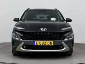 Hyundai Kona (2021) thumbnail 4