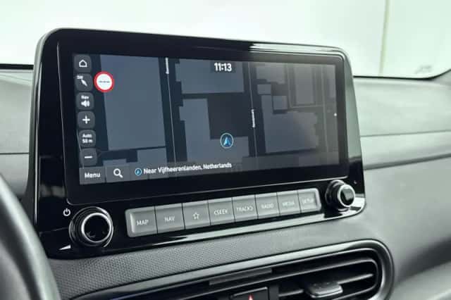 Hyundai Kona (2021) thumbnail 9