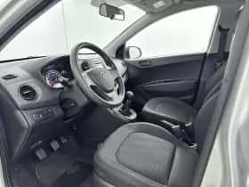 Hyundai i10 (2017) thumbnail 12