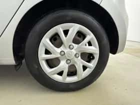 Hyundai i10 (2017) thumbnail 13