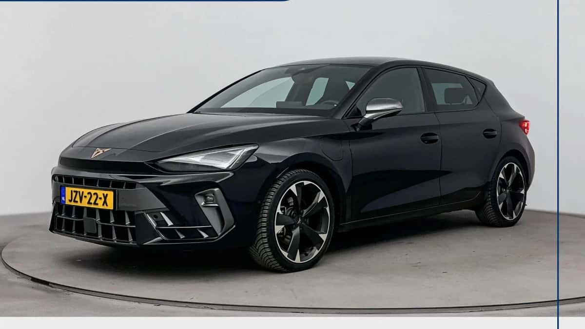 CUPRA Leon (2025) — foto 1