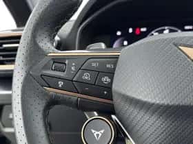 CUPRA Leon (2025) thumbnail 13