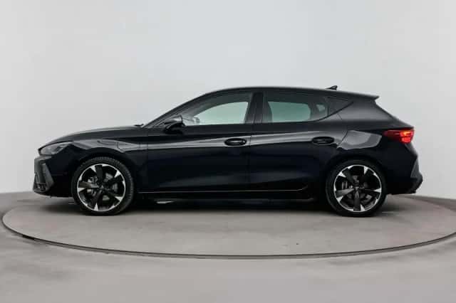 CUPRA Leon (2025) thumbnail 3
