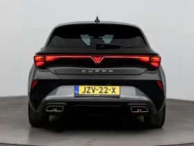 CUPRA Leon (2025) thumbnail 5
