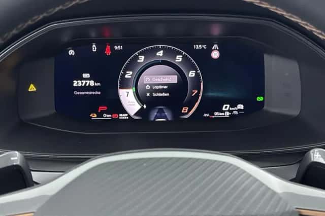 CUPRA Leon (2025) thumbnail 9