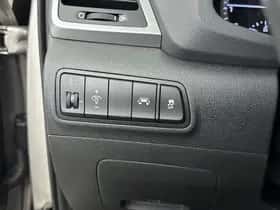 Hyundai Tucson (2018) thumbnail 23