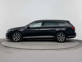 Volkswagen Passat (2023) thumbnail 3