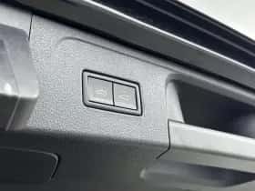 Volkswagen Passat (2023) thumbnail 22