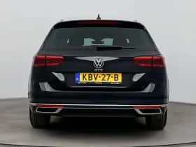 Volkswagen Passat (2023) thumbnail 6