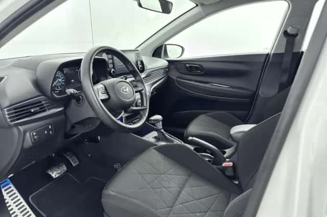 Hyundai Bayon (2023) thumbnail 9