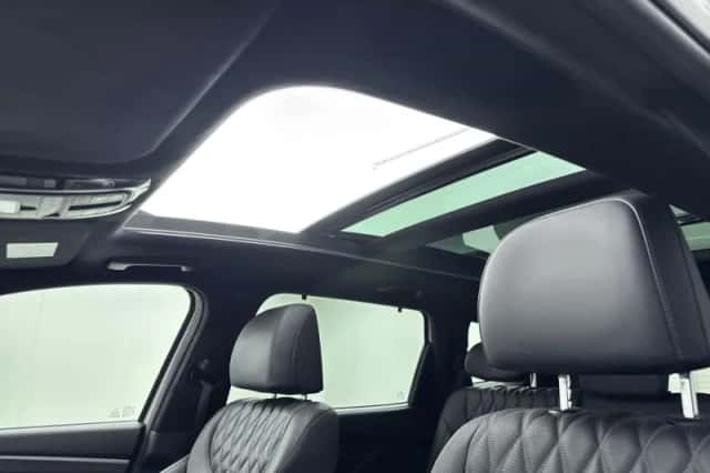 Hyundai Santa Fe (2023) thumbnail 11