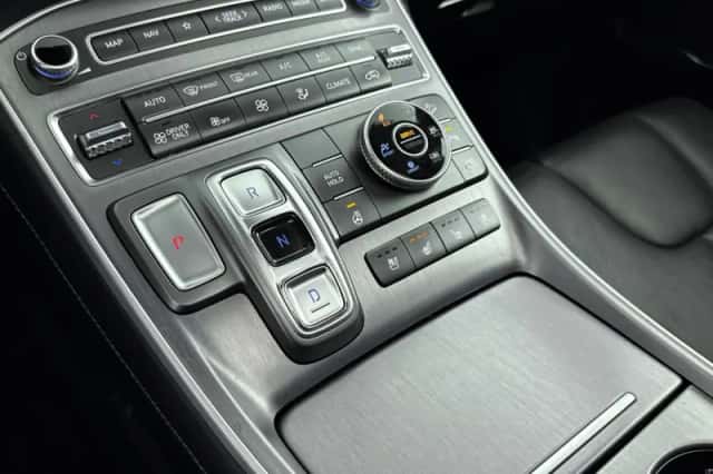 Hyundai Santa Fe (2023) thumbnail 15