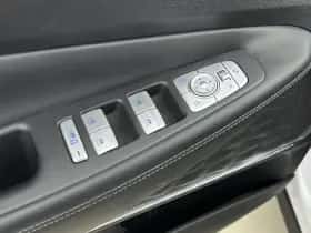 Hyundai Santa Fe (2023) thumbnail 29
