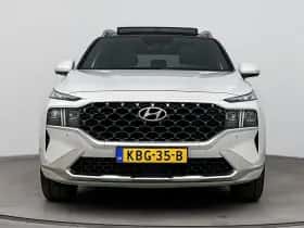 Hyundai Santa Fe (2023) thumbnail 4