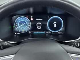 Hyundai Santa Fe (2023) thumbnail 10