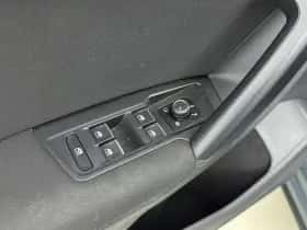 Volkswagen Tiguan (2019) thumbnail 14