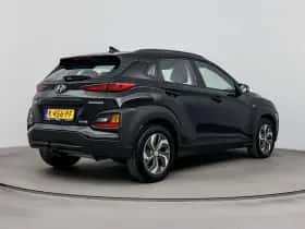 Hyundai Kona (2021) thumbnail 2