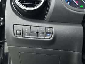 Hyundai Kona (2021) thumbnail 24