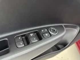 Hyundai i10 (2017) thumbnail 15