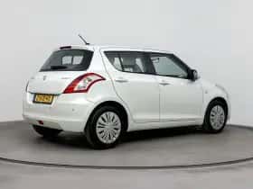 Suzuki Swift (2015) thumbnail 2