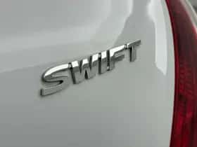 Suzuki Swift (2015) thumbnail 17