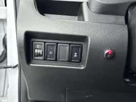 Suzuki Swift (2015) thumbnail 20