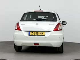 Suzuki Swift (2015) thumbnail 5