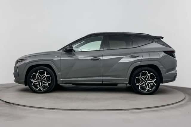 Hyundai Tucson (2021) thumbnail 3