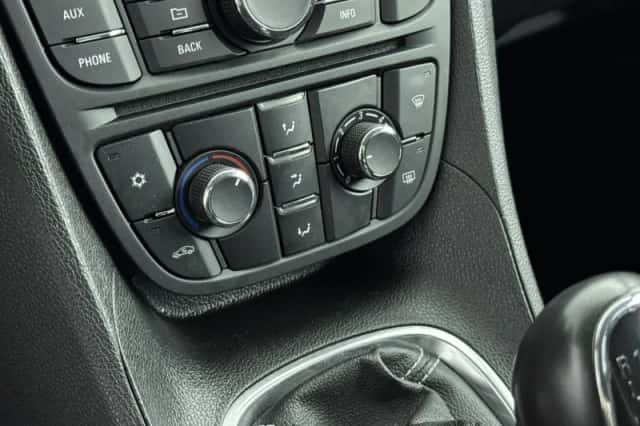 Opel Meriva (2014) thumbnail 19