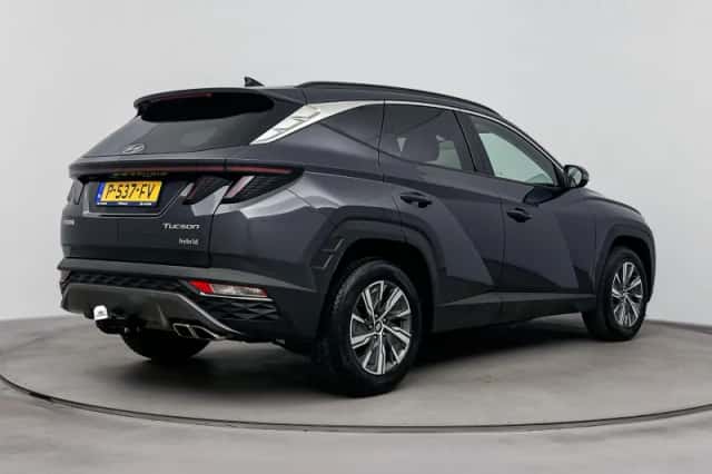 Hyundai Tucson (2022) thumbnail 2