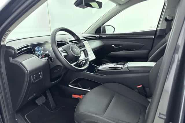 Hyundai Tucson (2022) thumbnail 18